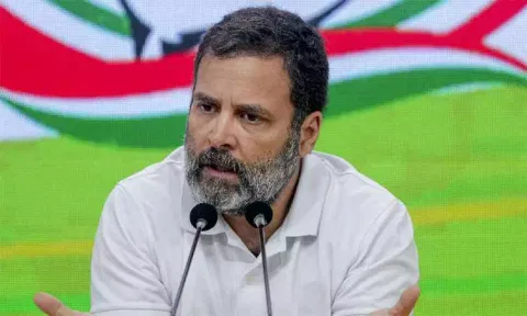 அவதூறு வழக்கு: ராகுல்காந்தியின் தண்டனையை நிறுத்தி வைக்க மறுப்பு