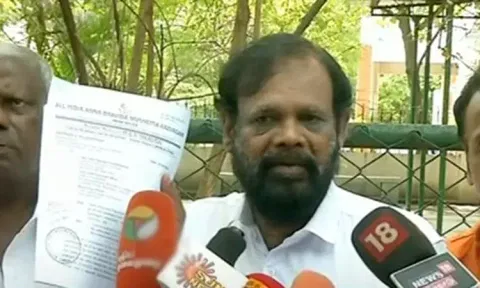 கர்நாடக தேர்தல்: ஓபிஎஸ் மனு ஏற்பு - தேர்தல் அலுவலகத்தில் அதிமுக சார்பில் புகார் மனு