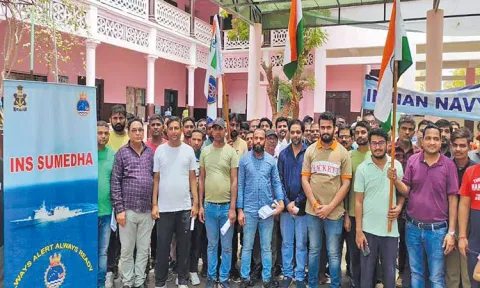 'ஆபரேஷன் காவேரி' என்ற பெயரில் சூடானில் தவிக்கும் இந்தியர்களை மீட்கும் பணி தொடக்கம்