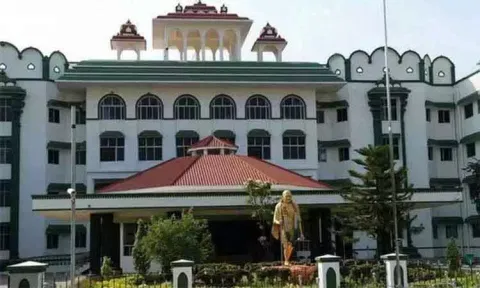 வழக்கறிஞர் முன்னிலையில் சுயமரியாதை திருமணம் - பார் கவுன்சில் மூலம் நோட்டீஸ் அனுப்ப மதுரை ஐகோர்ட்டு கிளை உத்தரவு