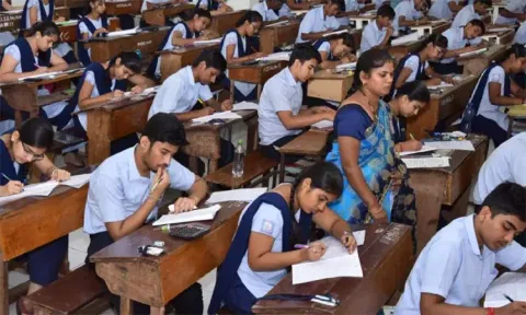 தமிழகத்தில் பிளஸ்-2 துணைத்தேர்வு ஜூன் 19-ம் தேதி தொடங்குகிறது - பள்ளிக்கல்வித்துறை அறிவிப்பு