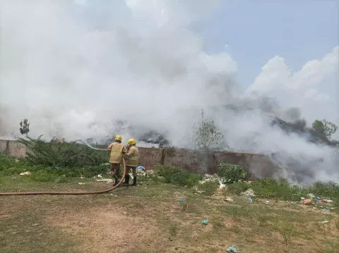 பேரூராட்சி குப்பை கிடங்கில் தீ