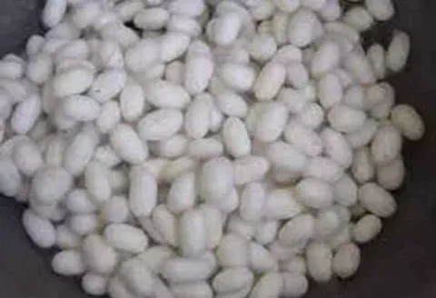 ரூ.14 லட்சத்துக்கு பட்டுக்கூடுகள் விற்பனை