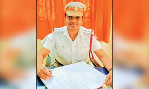 ஆவடி போலீஸ் கமிஷனரக சரகத்தில் முதல் பெண் போக்குவரத்து இன்ஸ்பெக்டர் பொறுப்பேற்பு