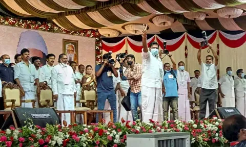 ஜூன் 13-ந் தேதி அதிமுக மாவட்ட செயலாளர்கள் கூட்டம் - பொதுச்செயலாளர் எடப்பாடி பழனிசாமி அறிவிப்பு