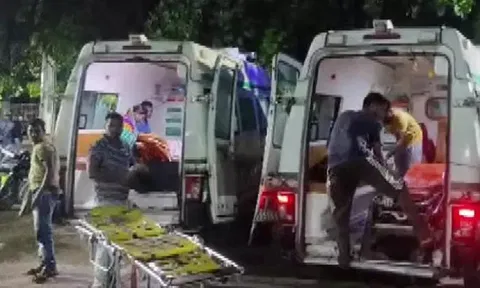 ஒடிசாவில் 2 பஸ் நேருக்கு நேர் மோதல்: பலி எண்ணிக்கை 12 ஆக உயர்வு