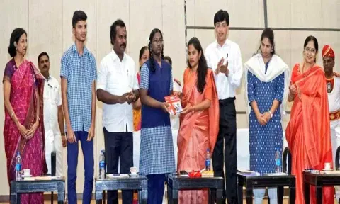 பெருநகர சென்னை மாநகராட்சி சார்பில் 12-ம் வகுப்பு மாணவர்களுக்கான வழிகாட்டுதல் நிகழ்ச்சி