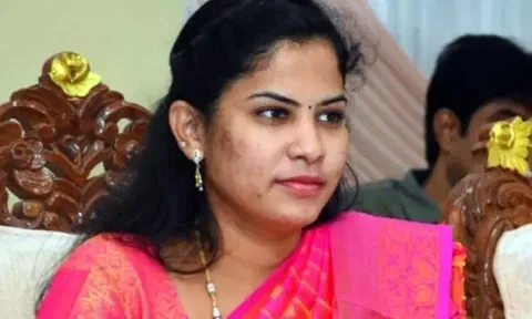 'மக்களை தேடி மேயர்' திட்டம்: மேயர் பிரியா அடையாறில் நாளை மக்களை சந்திக்கிறார்