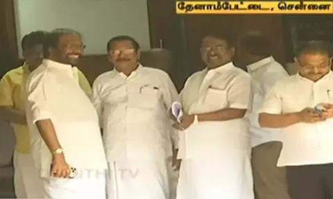 முதல்-அமைச்சர் மு.க.ஸ்டாலின் தலைமையில் திமுக எம்.பி.க்கள் கூட்டம் தொடங்கியது