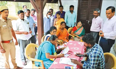 சென்னையில் மகளிர் உரிமை தொகைக்கு விண்ணப்பிக்க 1,727 முகாம்கள்