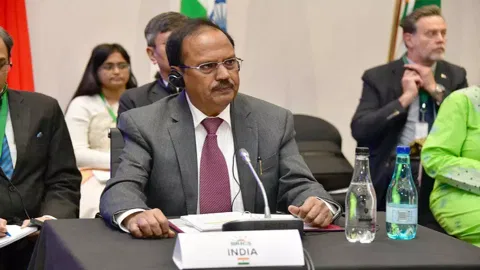 எல்லையில் நிலவும் சூழல் இந்தியா-சீனா இடையேயான நம்பிக்கையை அழித்து விட்டது: அஜித் தோவல் வருத்தம்