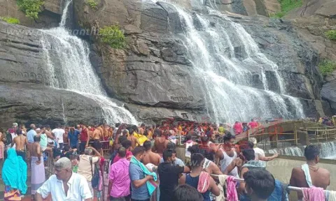 குற்றாலம் அருவிகளில் நீர்வரத்து குறைந்தது