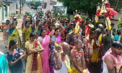 ஈரோடு வைராபாளையம் கருப்பண்ணசாமி கோவிலில் திருவிழா