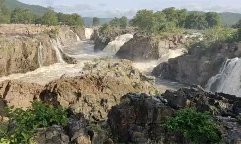 கர்நாடகத்தில் பொய்த்துப்போன தென்மேற்கு பருவமழை; காவிரி நீர்ப்பிடிப்பு பகுதிகளில் 43% மழை குறைவு
