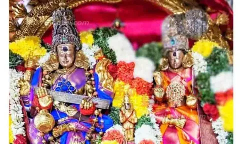 மீனாட்சி அம்மன் கோவில் ஆவணி மூலத்திருவிழா:தருமிக்கு பொற்கிழி அளித்த லீலை