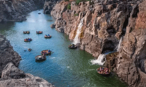 ஒகேனக்கலில் தொடர்ந்து 11வது நாளாக பரிசல் இயக்க தடை