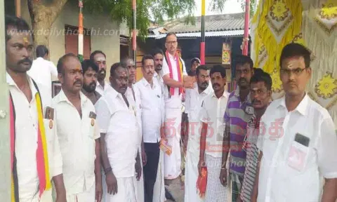 தே.மு.தி.க. கொடியேற்று விழா