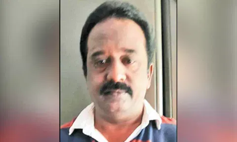 9-ம் வகுப்பு மாணவிக்கு பாலியல் தொல்லை; சப்-இன்ஸ்பெக்டர் போக்சோவில் கைது