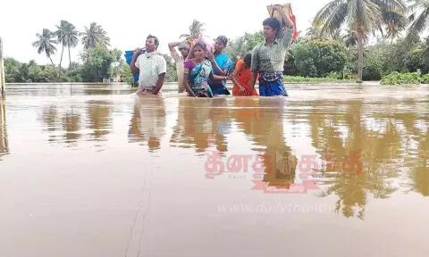 கருங்கற்களை கொண்டு தடுப்பு அரண் அமைக்கப்படுமா?