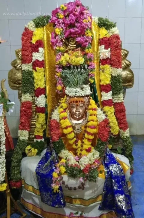 சிவன் கோவில்களில் பிரதோஷ வழிபாடு