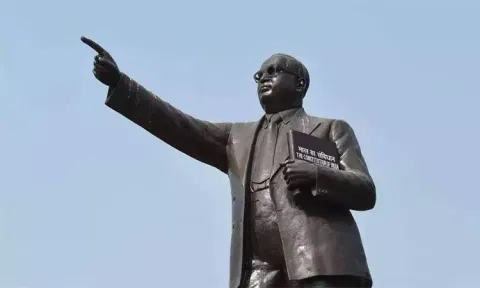 அமெரிக்காவில் மிக உயரமான அம்பேத்கர் சிலை திறப்பு