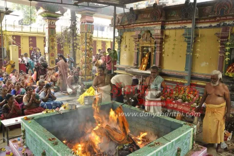 கொங்கலம்மன் கோவிலில் சிறப்பு யாகம்
