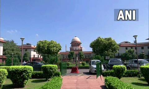 கேரள கவர்னருக்கு எதிராக அம்மாநில அரசு சுப்ரீம் கோர்ட்டில் வழக்கு