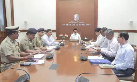 புயலை எதிர்கொள்ள தயாராக இருக்க வேண்டும்: அதிகாரிகளுக்கு முதல்-அமைச்சர் மு.க.ஸ்டாலின் உத்தரவு