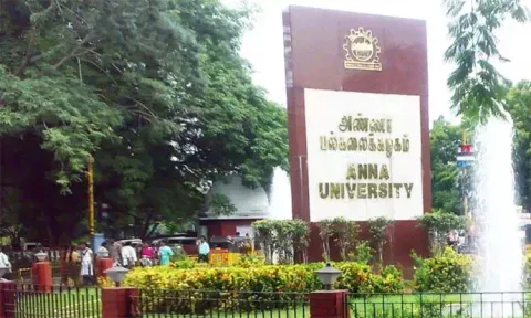 மிக்ஜம் புயல் எதிரொலி: நாளை நடைபெற இருந்த அண்ணா பல்கலைக்கழக செமஸ்டர் தேர்வுகள் அனைத்தும் ஒத்திவைப்பு
