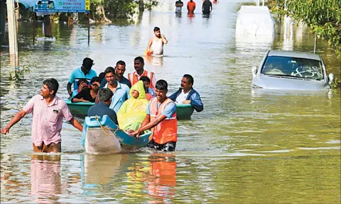 மீட்பு மற்றும் நிவாரண உதவிக்கு தொலைபேசி எண்கள் அறிவிப்பு