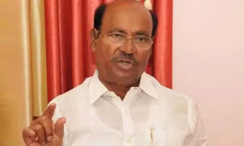 இந்தி கற்க வேண்டும் என விமான பயணிகளை கட்டாயப்படுத்துவதா? - டாக்டர் ராமதாஸ் கண்டனம்
