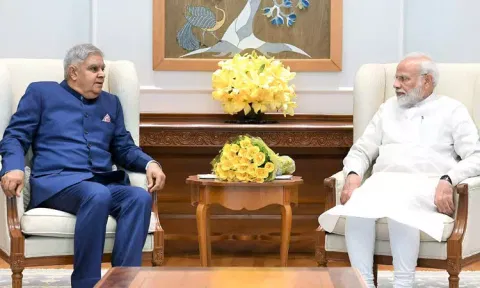 மிமிக்ரி விவகாரம்.. குடியரசு துணைத் தலைவரை தொடர்பு கொண்டு ஆறுதல் கூறிய பிரதமர் மோடி