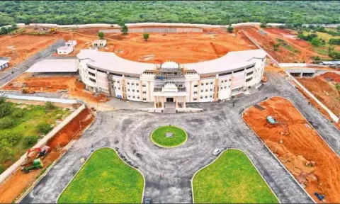 கீழக்கரையில் நாளை மறுநாள் ஜல்லிக்கட்டு - 3,669 மாடுபிடி வீரர்கள்- 9,312 காளைகள் பதிவு