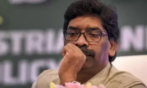 கைது நடவடிக்கையை எதிர்த்து ஹேமந்த் சோரன் மனு.. நாளை விசாரிக்கிறது உச்ச நீதிமன்றம்