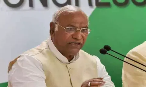 விவசாயிகளின் குரலை ஒடுக்க முயல்கிறது மோடி அரசு - மல்லிகார்ஜுன கார்கே கண்டனம்