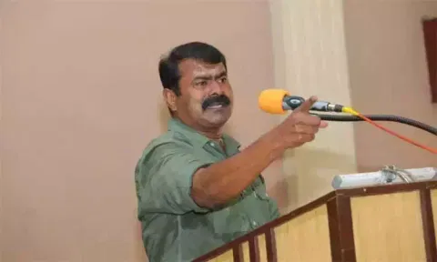 மாணவர்களை தி.மு.க. தமது கட்சி நிகழ்வுகளில் கலந்துகொள்ளக் கட்டாயப்படுத்துவது மலினமான அரசியல் - சீமான்