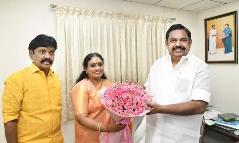 தி.மு.க.வை சேர்ந்த சிம்லா முத்துச்சோழன் அ.தி.மு.க.வில் இணைந்தார்