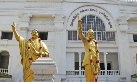 தேர்தல் பணிக்குழு பொறுப்பாளர்கள் பட்டியலை வெளியிட்டது அ.தி.மு.க.