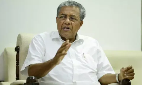 தேர்தல் பத்திர ஊழலில் இருந்து திசை திருப்ப கெஜ்ரிவால் கைது; பினராயி விஜயன்