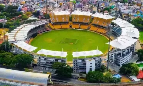 சேப்பாக்கம் மைதானத்தில் சென்னை - கொல்கத்தா ஆட்டம்: டிக்கெட் விற்பனை இன்று தொடக்கம்