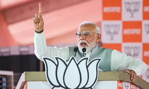 தேர்தலில் போட்டியிட மோடிக்கு தடை விதிக்க கோரி வழக்கு.. விசாரணை ஒத்திவைப்பு