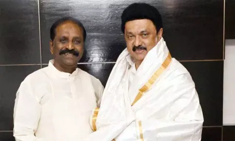 நேர மேலாண்மையில் முதல்-அமைச்சர் மு.க.ஸ்டாலின் சர்வதேச ஒழுங்கைக் கடைப்பிடிக்கிறார் - வைரமுத்து புகழாரம்