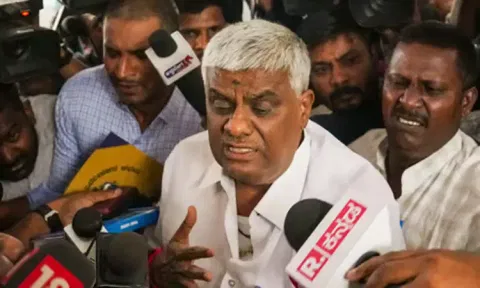 கர்நாடக எம்.எல்.ஏ. ரேவண்ணாவிற்கு ஜாமீன் கிடைக்குமா? கோர்ட்டு இன்று விசாரணை