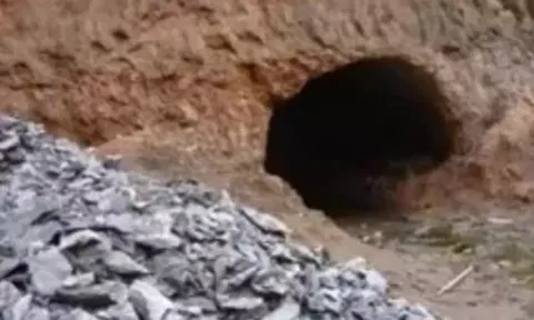 எலி வளை சுரங்கம் சரிந்து 3 தொழிலாளர்கள் பலி
