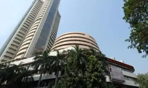 மும்பை பங்கு சந்தை; சென்செக்ஸ் குறியீடு வரலாறு காணாத வகையில் உயர்வு