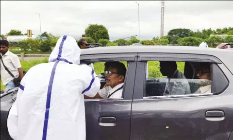 நிபா வைரஸ் எதிரொலி: தமிழக - கேரள எல்லையில் தீவிர கண்காணிப்பு