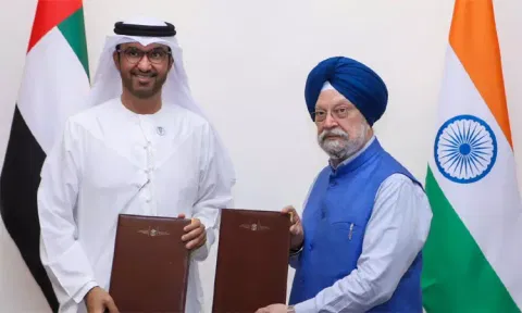 எரிசக்தி துறையில் இந்தியா-அமீரகம் இடையே 4 முக்கிய ஒப்பந்தம் கையெழுத்து