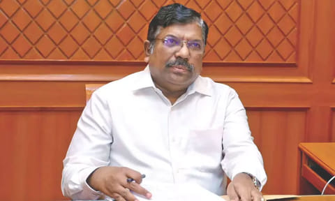 இணையவழி சூதாட்டம், விளையாட்டு சமூகத்தில் தீய தாக்கங்களை ஏற்படுத்துகிறது: முருகானந்தம் பேச்சு