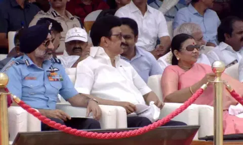 விமான சாகச நிகழ்ச்சியை காண முதல்-அமைச்சர் மு.க.ஸ்டாலின் வருகை