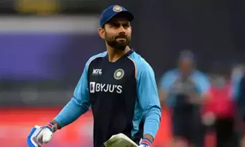 விராட் கோலி இன்னும் எத்தனை ஆண்டு காலம் விளையாடுவார்..? ஜோதிடர் கணிப்பு